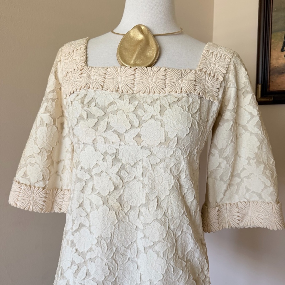 YSL Vintage Elegant Cream Lace Square-Neck Dress - Picture 2 of 11